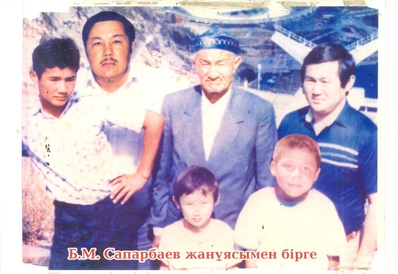 Бердібек Сапарбаев