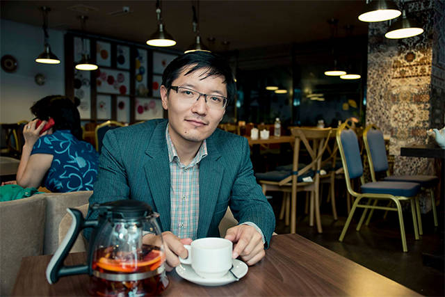 Профильдік суреттерге арналған әдемі эротикалық қыздар